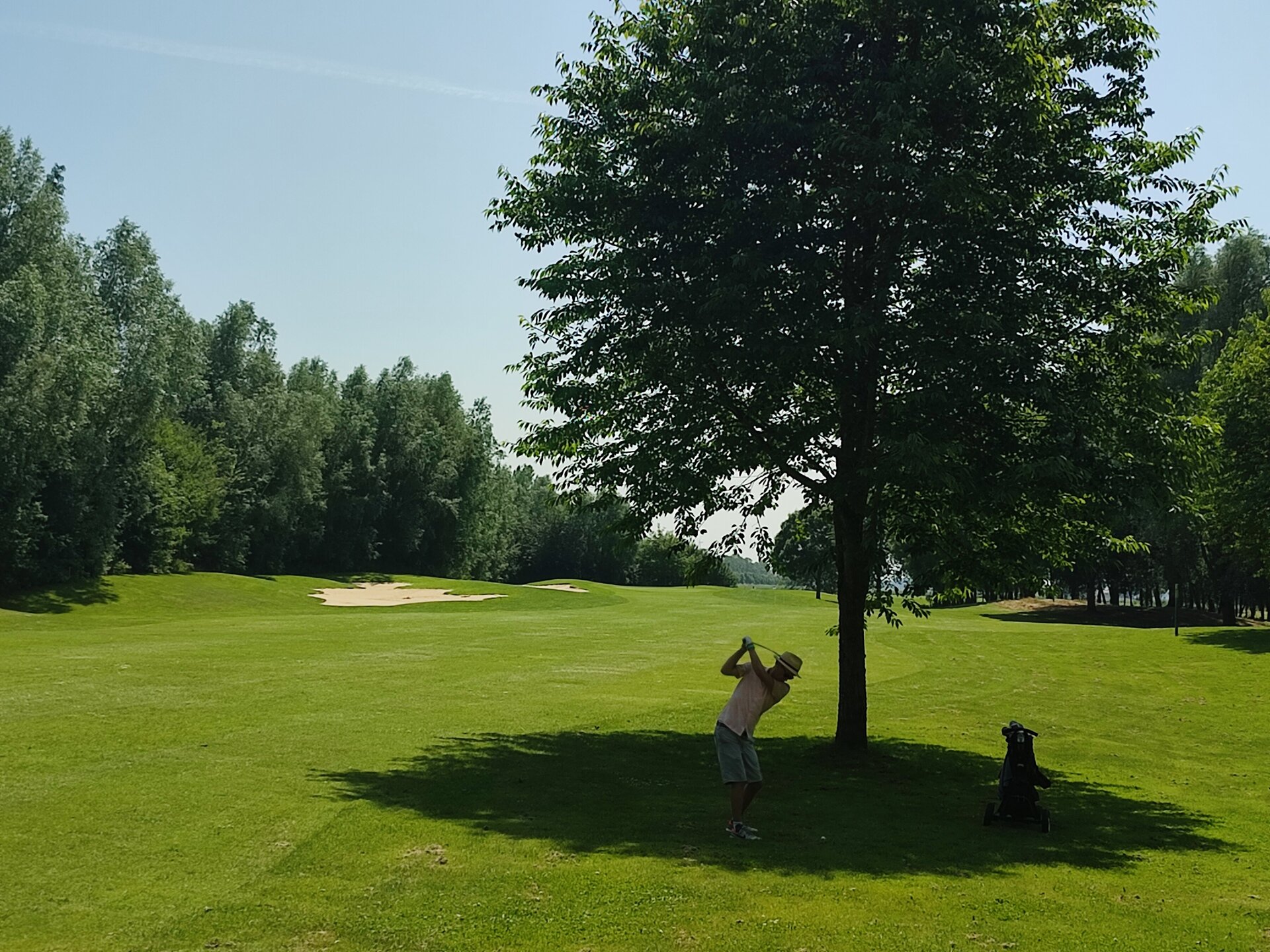 Martijn Paehlig - Het was warm vandaag op Dronten. Zaak was om zo veel mogelijk de schaduw op te zoeken. Tactisch sterk gespeeld dus van Frank. 