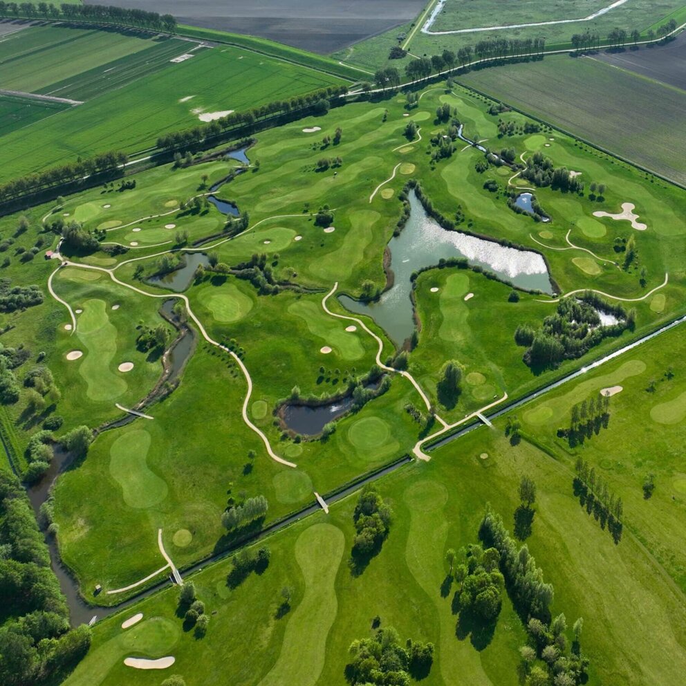 drone-foto-golfbaan-2-2880x1800.jpg